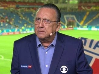 Principal narrador da TV Globo, Galvão Bueno vai participar de casa da reexibição de final da Copa do Mundo.