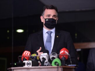 Presidente do Senado rejeita pedido de Bolsonaro