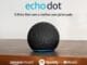 Imagem do Novo Echo Dot 5ª Geração da Amazon, exibindo seu design compacto e elegante, sobre um móvel moderno em uma sala de estar iluminada.