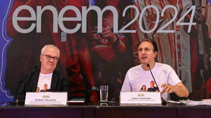 Ministro da Educação e Presidente do Inep apresentam balanço do Enem 2024 Ministro Camilo Santana e presidente do Inep, Manuel Palacios, durante coletiva de imprensa sobre o balanço do Enem 2024.